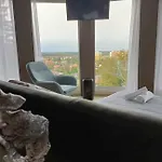 West Panorama Penthouse - With A Fantastic View Of The דירה סזומבאת'לי