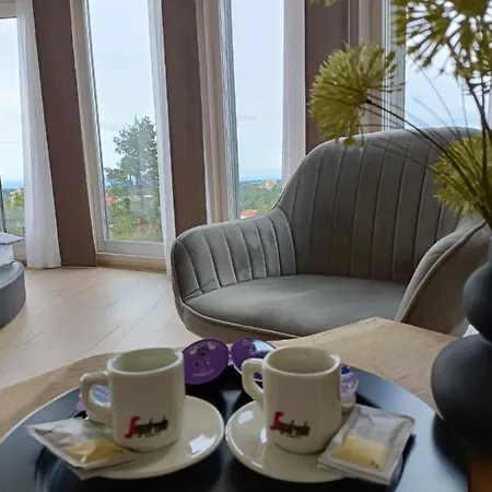 Apartment West Panorama Penthouse - With A Fantastic View Of The *