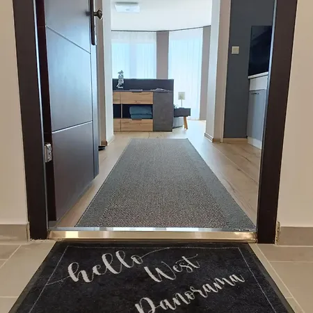 West Panorama Penthouse - With A Fantastic View Of The דירה