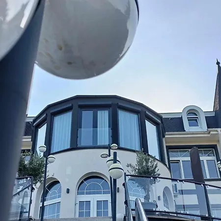 West Panorama Penthouse - With A Fantastic View Of The דירה סזומבאת'לי